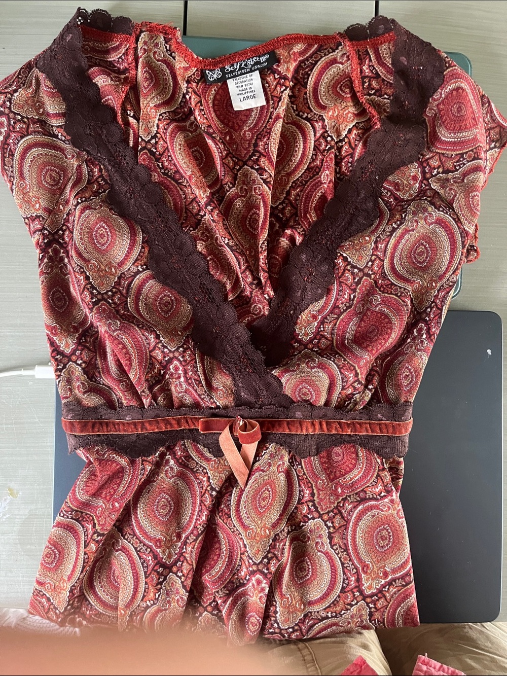 Self Esteem V neck Y2K Lace and velvet trim Blouse Paisley Sz L Festival Goth